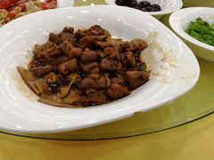 -山明水秀大饭店