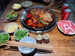 -四小区火锅·巷子里的重庆火锅(花照壁店)