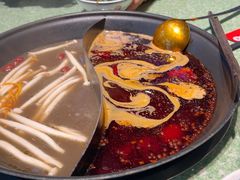 -憨铁匠老火锅(龙岗万科里店)