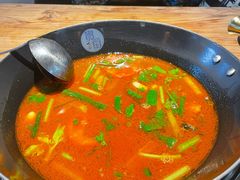 -贵厨酸汤牛肉(汇金星力城店)