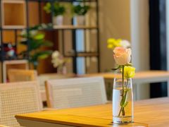 -臻鲜燕海鲜融合餐厅(金陵style店)