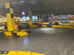 -极限PLAY运动娱乐新世界·团建派对潮玩休闲馆·室内蹦极高空游乐园
