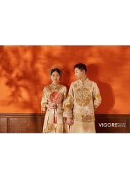 -雪中彩影婚纱摄影·微光艺术中心