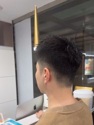 -镁连社·美联社