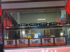 -川流不息·地道川菜·小龙虾(新松江路店)