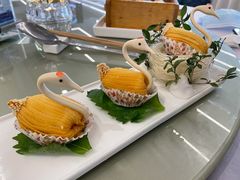 飘香天鹅榴莲酥-悦海楼(三衢路店)