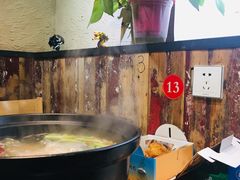 -陆记牛庄·碳锅龙虾烧烤(爱上花园店)