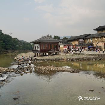 云水谣打开，真的是太远了，从南靖下高铁还得打车很长时