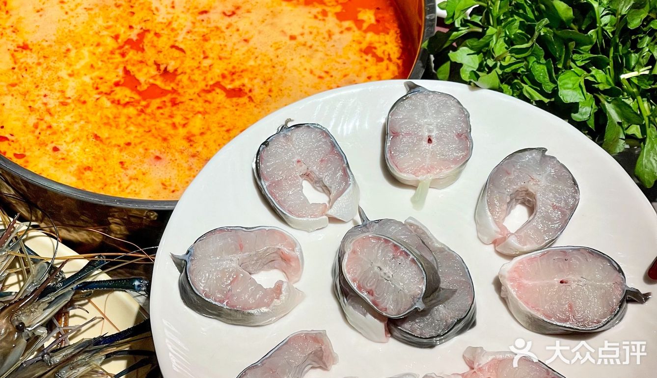 我与秋天的🌊“鳗”有个约会！糟粕醋火锅与白鳗钟情食刻。