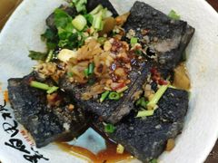 -黑白电视长沙小吃(美林M·LIVE天地东座店)