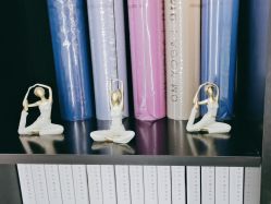 -OM瑜伽教练培训学院