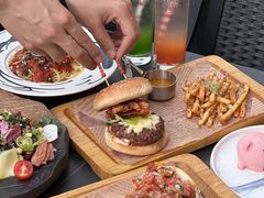 -STARRY CAFE & LOUNGE BAR(高新店)