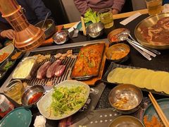 -臻牛烤肉