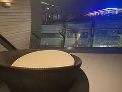-上海滴水湖皇冠假日酒店