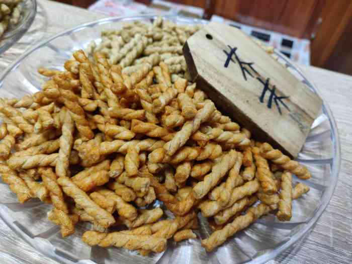 五谷杂粮麻花(双廊店)-"其实重庆特产之一也是麻花,叫做古镇陈麻.
