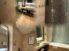 -上海龙之梦万丽酒店