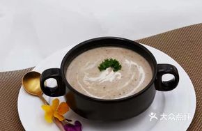 French Cream of Mushroom Soup