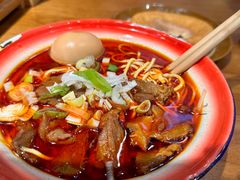 -楚东君•襄阳牛肉面牛杂煲(陆家嘴正大店)