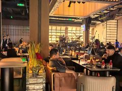 -洛缦音乐餐厅(工业展览馆万象城店)