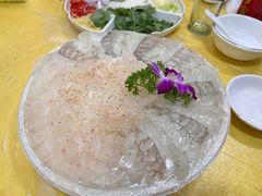 -官塘陈记鱼生·潮汕砂锅粥·牛肉火锅(潮枫路总店)