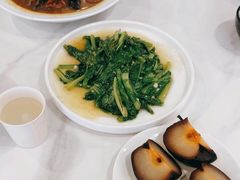 -悦府东北私房菜·饺子王·铁锅炖(长白山万达店)