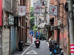 -梁阿婆廿年老牌扣肉糯米饭