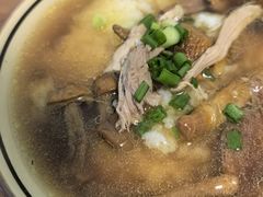 姬松茸鸡汤泡饭-玉滋補