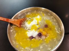 冰凉酸奶酒酿圆子-贡梅老面馆·蟹粉面·无锡特色小吃(南长街主推店)