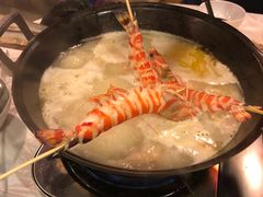 -鲜入围煮花胶鸡海鲜火锅