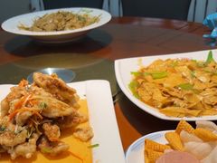 -老码头黑皮肘子锅包肉(赣水路店)