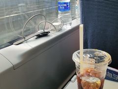 -星巴克(上海虹桥站2A检票口)