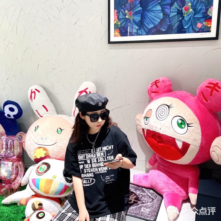   杭州潮人聚集地，好逛又好玩的潮牌买手店