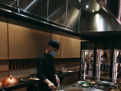 -丽思卡尔顿·炙焰·铁板烧餐厅