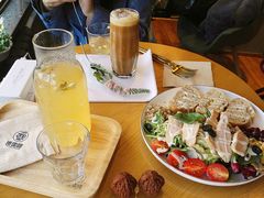 -ZING COFFEE 镜咖啡