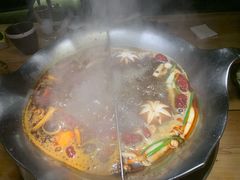 台式麻辣锅-湊湊火锅·茶憩(杭州湖滨银泰in77店)