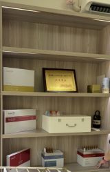 -苗方清颜专业祛痘·皮肤管理