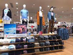 -优衣库(苏州吴江万象汇店)