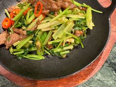 小炒黄牛肉-东方亚克西餐厅(西康路店)