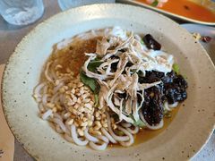 老昆明凉米线-半山腰·云南菜(侨福芳草地店)