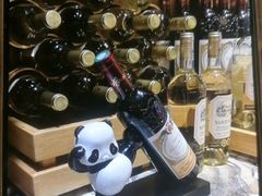 -雍容荟帝王蟹活龙虾展台自助(IFS黑金店)