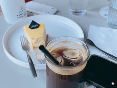 -UNI UNI(环亚凯瑟琳店)