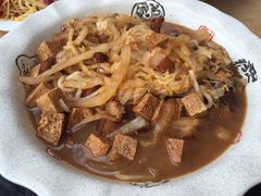 农家乱炖-山城家常菜铁锅炖鱼