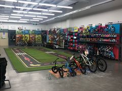 -迪卡侬(观山店)