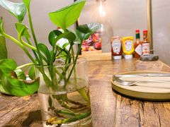 -HIGH FIVE哈福手工汉堡(桂林路店)