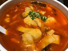 -渝是乎川渝小炒(新世界百货望京店)