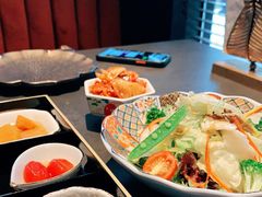 -铭牛烧肉·和牛海鲜自助(高新月牙湖店)