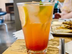 草莓柠檬冰茶-UPPER KITCHEN(延安路店)