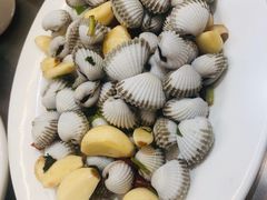 -胡须佬鸡煲四季火锅店(石厦西村直营店)