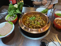 饕餮馋嘴牛蛙-虾弄弄海派小龙虾·牛羊蝎子火锅