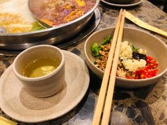 -肖肖酸萝卜鱼火锅(总店)
